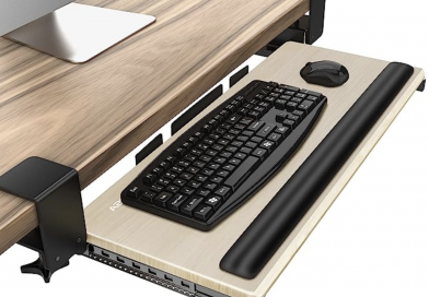 Pourquoi utiliser un support pour clavier coulissant sous son bureau ?